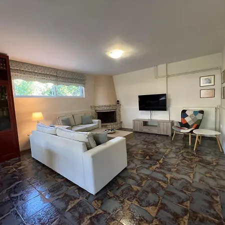 Celena Apartment