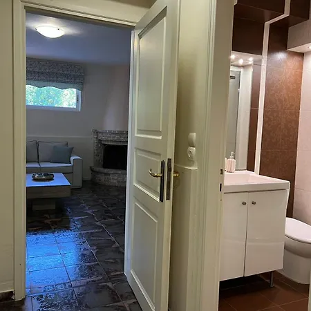 Celena Apartment *